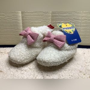 Newborn Baby Soft Fleece Booties, size 6-12 months